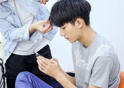 李宏毅最新爆料视频大全,揭秘娱乐圈幕后真相  第3张 李宏毅最新爆料视频大全,揭秘娱乐圈幕后真相  第3张