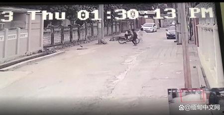 拒捕爆料抢劫案例视频,警方全力追捕嫌疑人  第3张 拒捕爆料抢劫案例视频,警方全力追捕嫌疑人  第3张