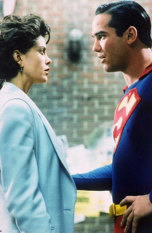 新超人第一季在线观看,正义重生,守护地球新篇章  第2张 新超人第一季在线观看,正义重生,守护地球新篇章  第2张