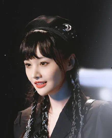 李由最新八卦爆料,神秘富二代身份引热议  第3张 李由最新八卦爆料,神秘富二代身份引热议  第3张