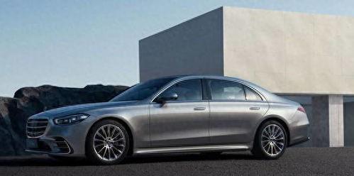 奔驰爆料博主视频,博主视频深度解析品牌魅力与细节  第1张