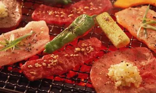 济南东部烧烤爆料事件视频,真相与争议交织的深夜烧烤摊风波  第2张