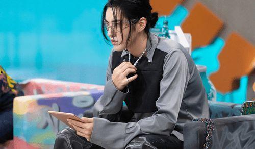 谁爆料的吴亦凡事件最新,神秘爆料者揭露惊人内幕 第3张 谁爆料的吴亦凡事件最新,神秘爆料者揭露惊人内幕 第3张