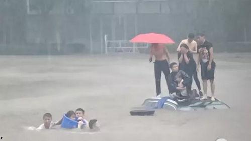 郑州爆料大雨视频最新,城市抗洪纪实，视频记录惊心动魄瞬间