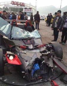 记者爆料车祸视频大全,现场画面触目惊心 第3张 记者爆料车祸视频大全,现场画面触目惊心 第3张