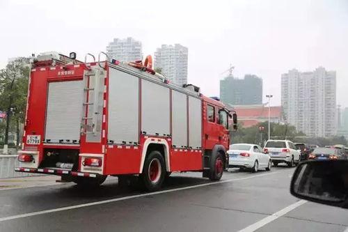 唐山消防车爆料视频最新,英勇救援瞬间,网友热议 第3张 唐山消防车爆料视频最新,英勇救援瞬间,网友热议 第3张