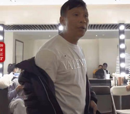 宋小宝爆料忘词视频,搞笑瞬间引网友热议